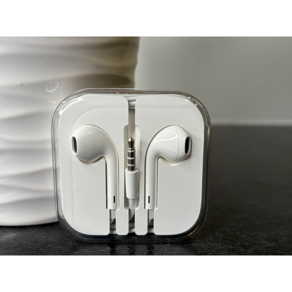 Apple WIRED 3.5mm OEM Ear Buds Headphones iPad iPod iPhone